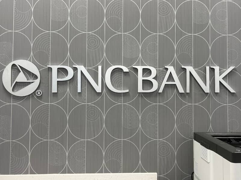 Interior Décor & Signage